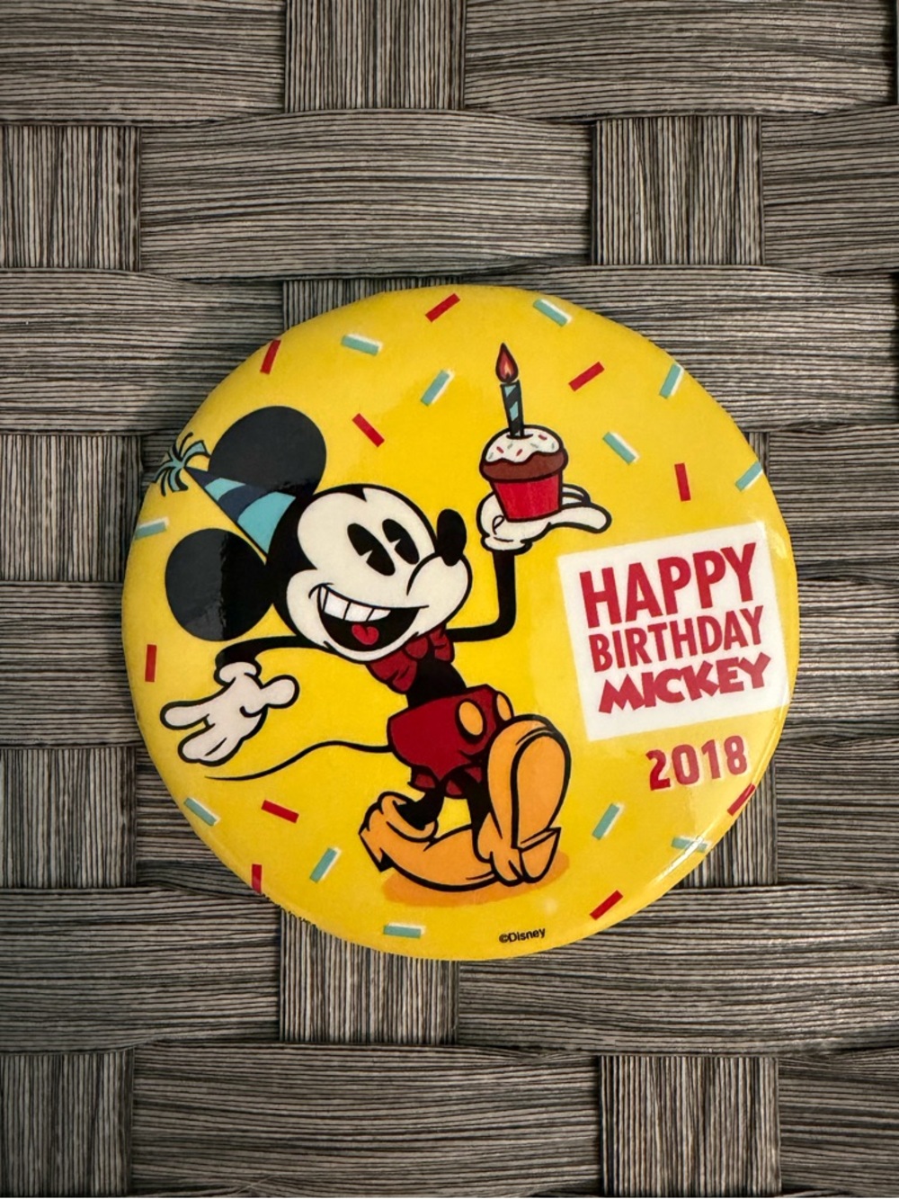 BRAND NEW Mickey Pin